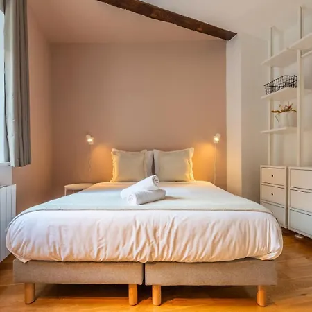 Deux Typique Du Vieux Apartamento *